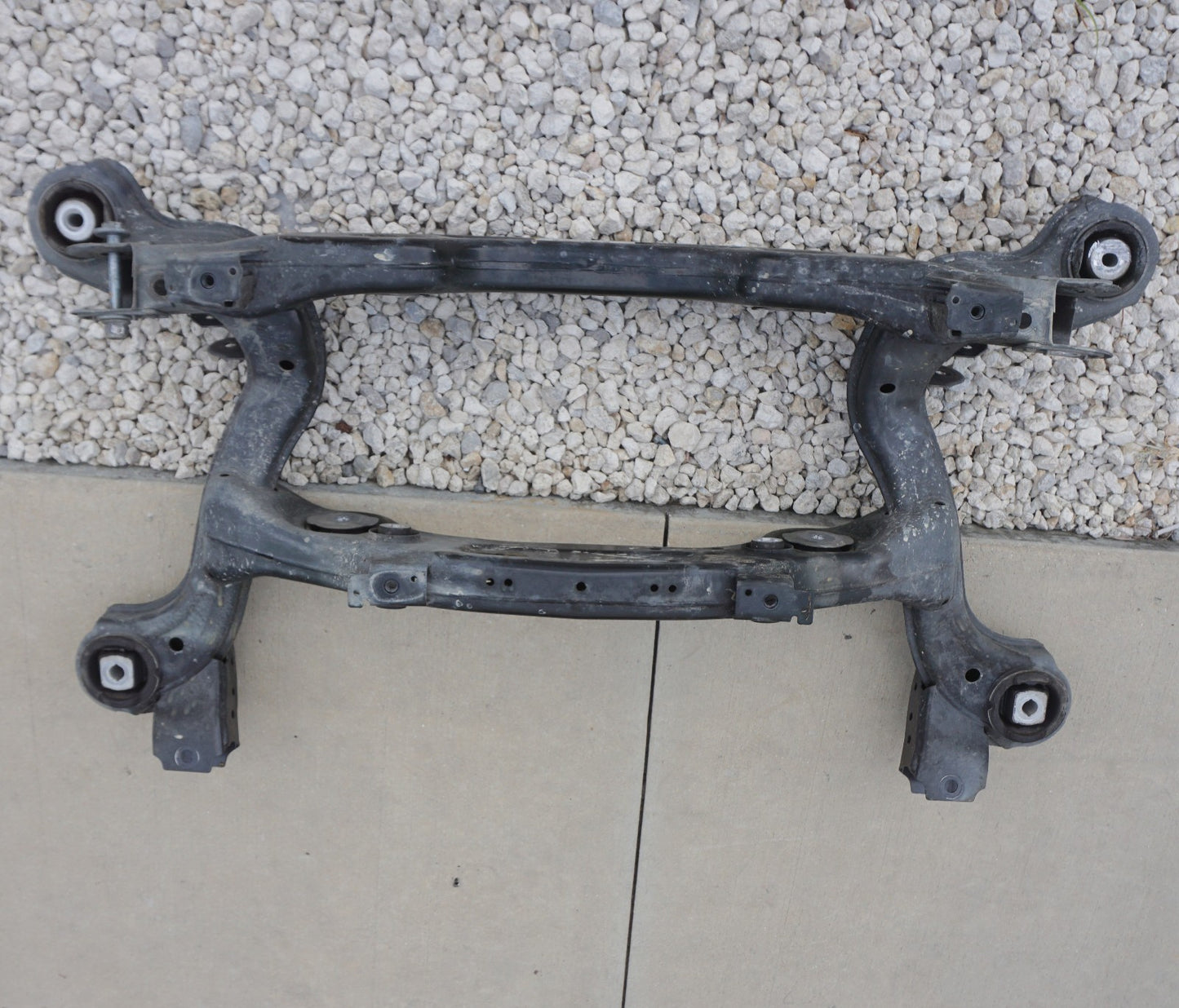 2022 - 2024 MERCEDES EQB300 EQB250 CROSSMEMBER REAR SUBFRAME