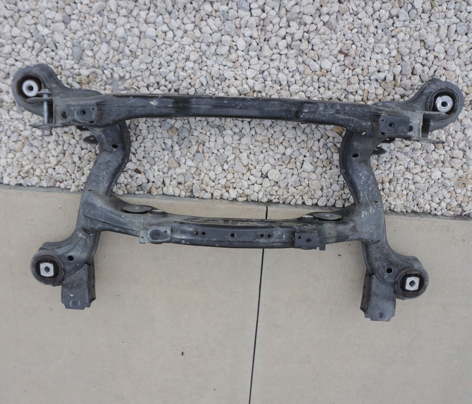 2022 - 2024 MERCEDES EQB300 EQB250 CROSSMEMBER REAR SUBFRAME