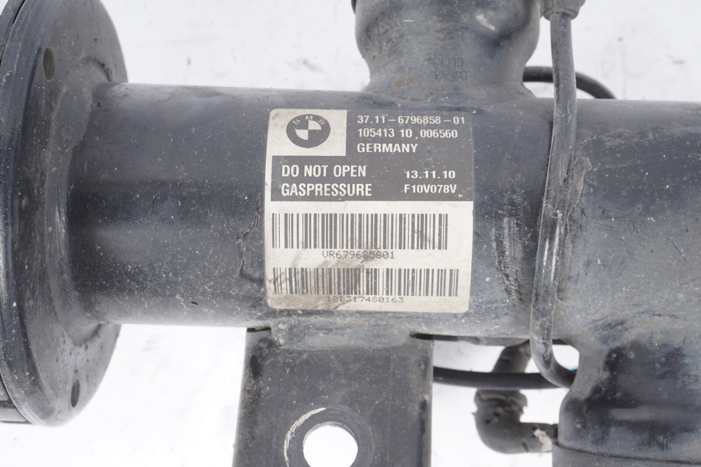 2011 - 2016 BMW 550xi Strut Shock Suspension Front Right Passenger - 37116796858