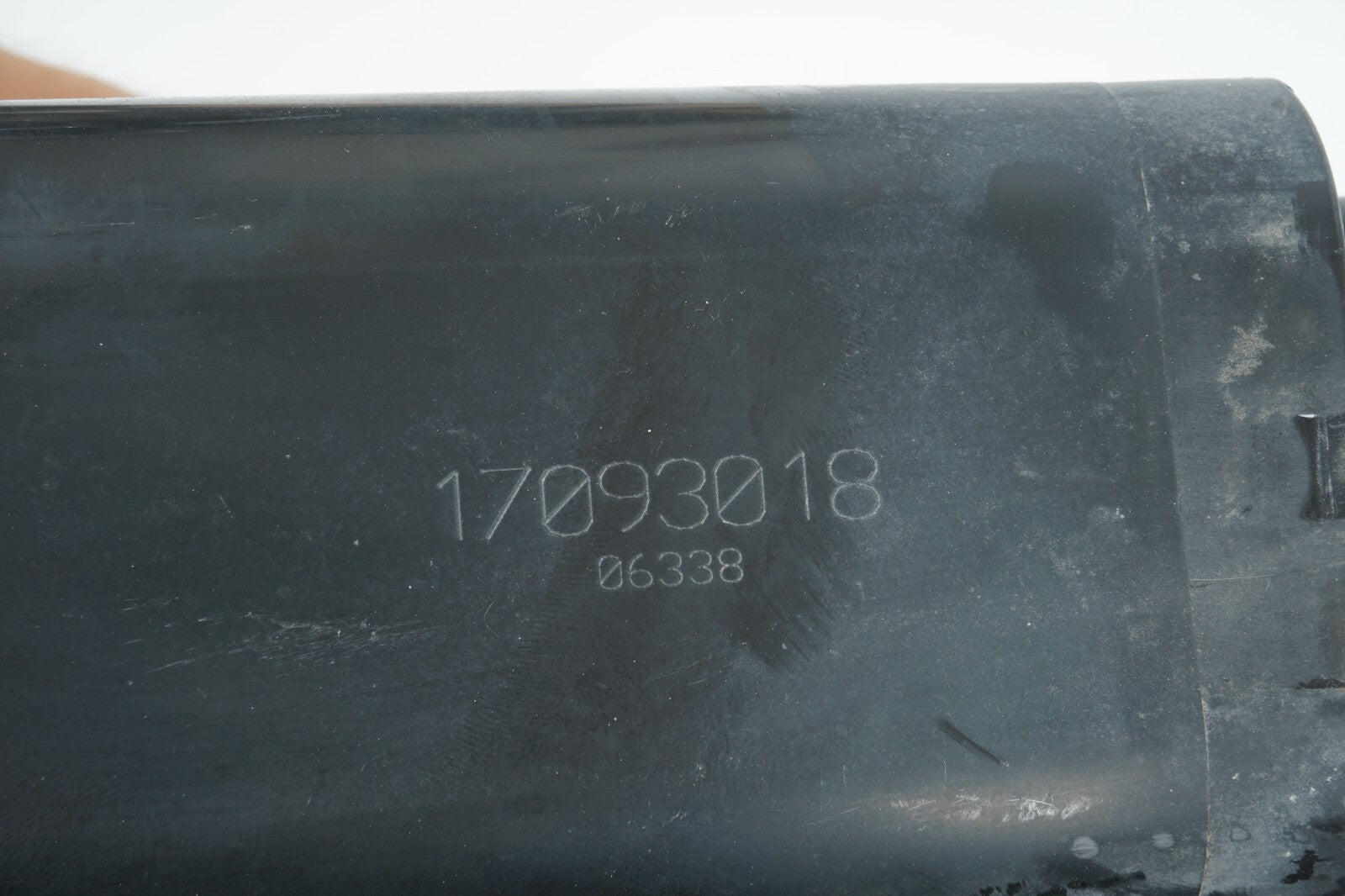 1987 - 1993 Cadillac Allante FUEL VAPOR CHARCOAL CANISTER 17093018 OEM