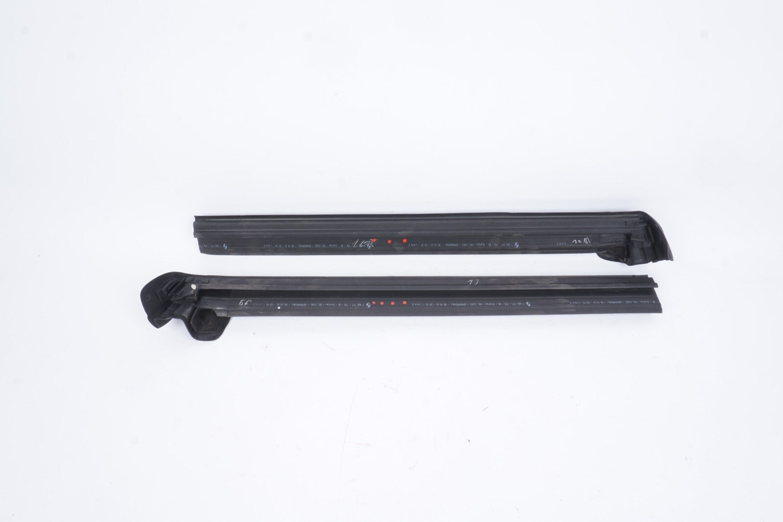 21 - 24 BMW 430I Convertible Rear Weatherstrip Seal Cover Left & Right OEM