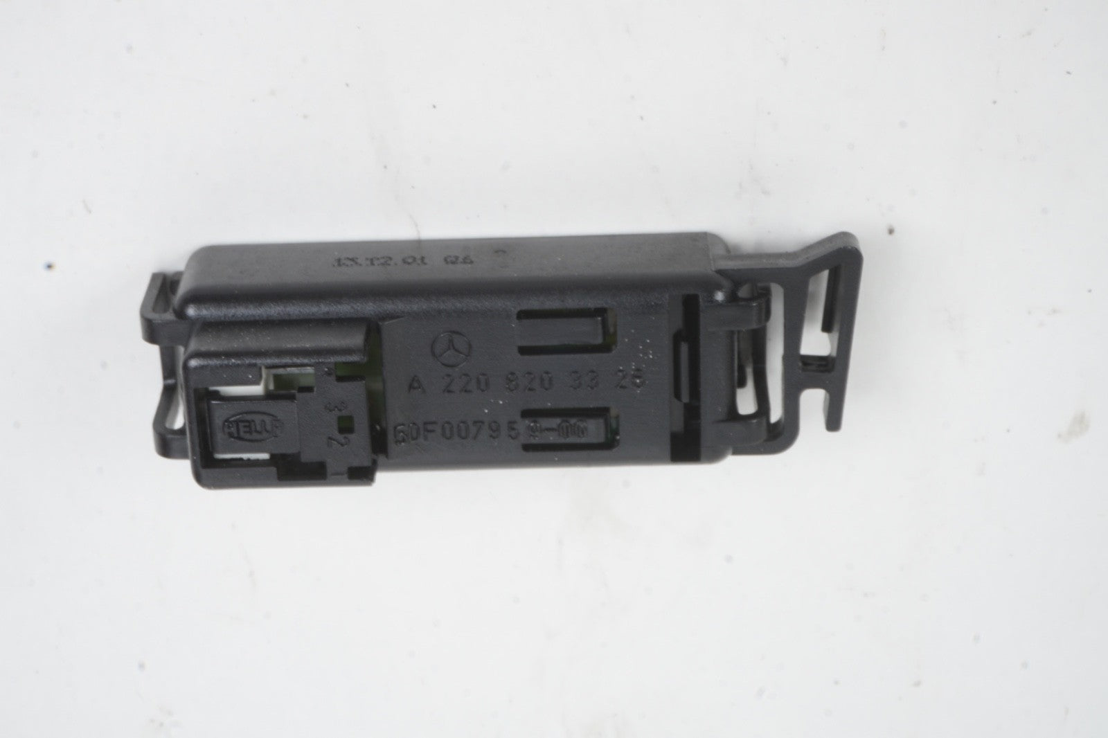 2003-2006 Mercedes Benz S-Class W220 S430 S500 Unit Light Sensor A2208203326 OEM
