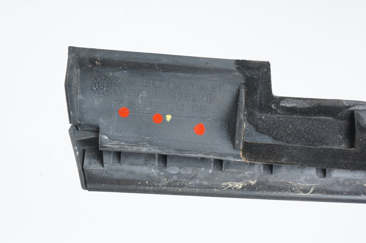 2006 - 2010 BMW 650 Convertible Rear Right Quarter Window Outer Trim Molding