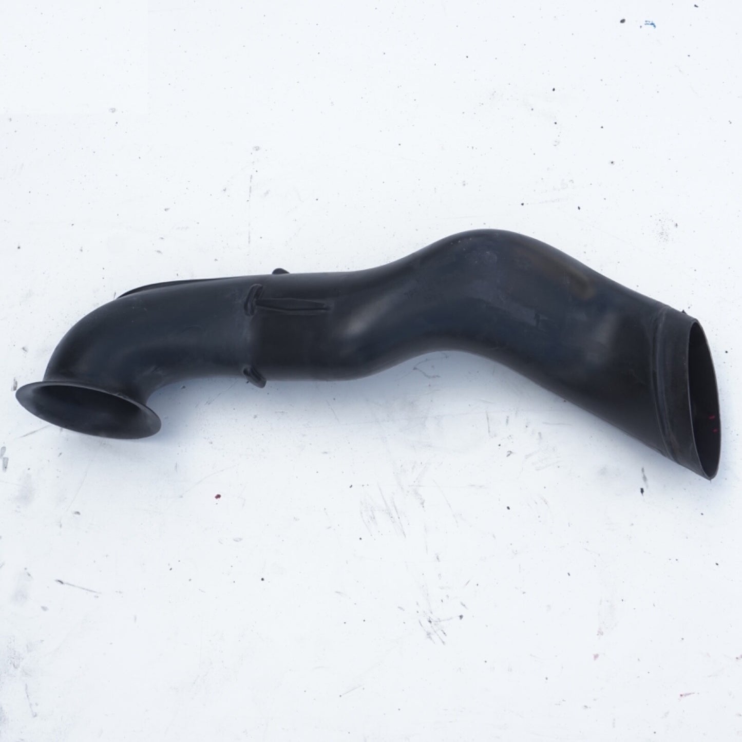 2011 - 2018 Porsche Cayenne Air Cleaner Intake Pipe 7P5128752