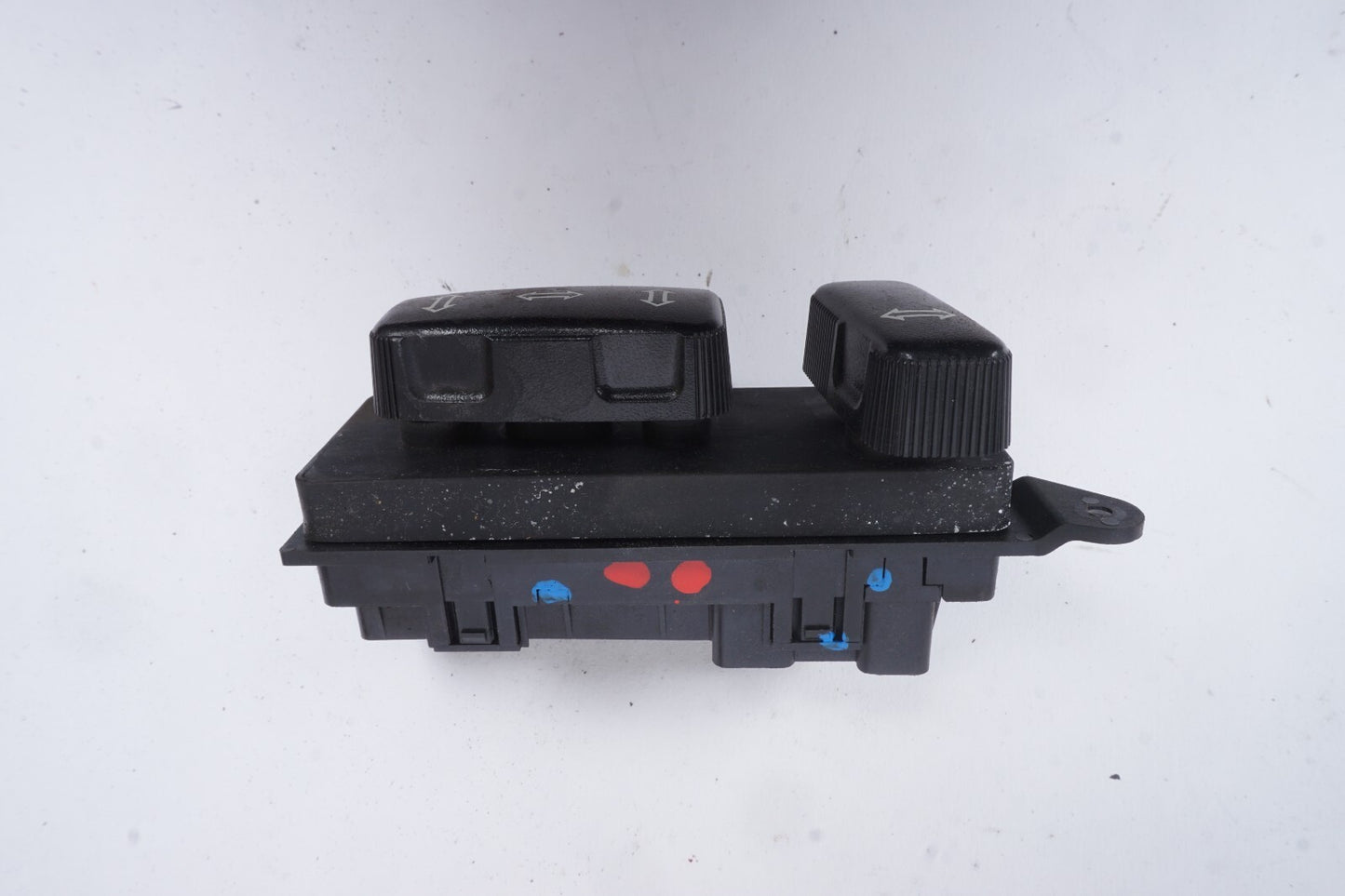 1990 - 1993 Cadillac Allante Front Right Passenger Seat Control Switch  OEM