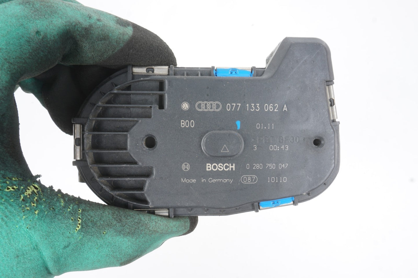 2001-2012 AUDI A6 A8 Q7 S4 S5 S6 RS4 4.2L V8 Throttle Body OEM