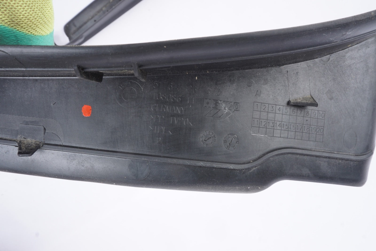 12-18 BMW 3 & 4 SERIES F30 F32 LEFT & RIGHT HOOD FENDER SEAL PANEL SET OEM