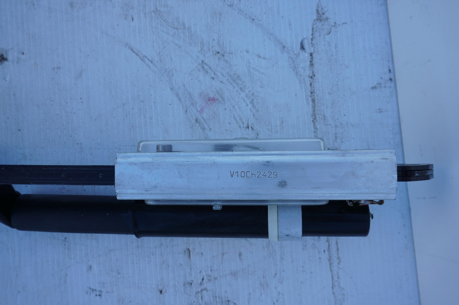 03 - 08 Mercedes R230 SL500 Convertible Hydraulic Roll Over Bar  OEM