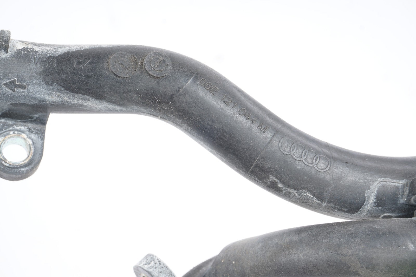 2009 - 2011 Audi A6 3.0l  Coolant hose Line Pipe SET 06E121044 OEM
