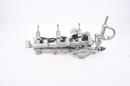 2015 - 2018 FORD FOCUS 1.0L L3 GAS ENGINE FUEL INJECTION RAIL W/ INJECTOR OEM
