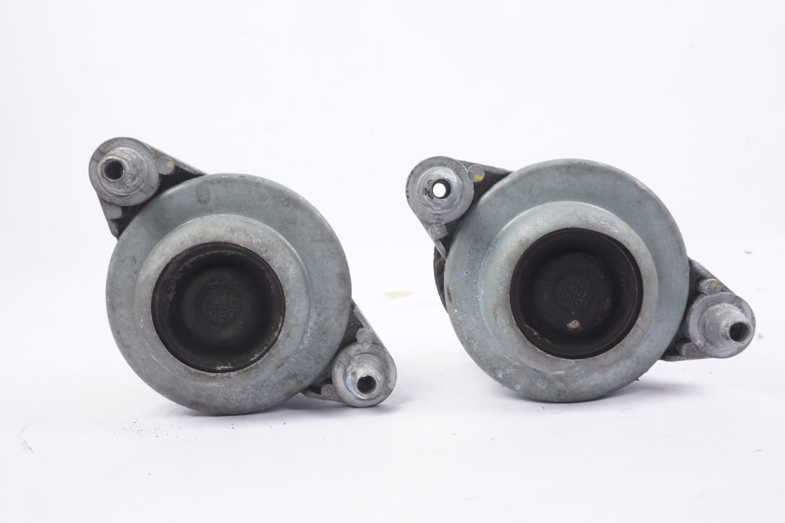 11-14 Mercedes E350 W207 Engine Motor Mount Bracket Right & Left