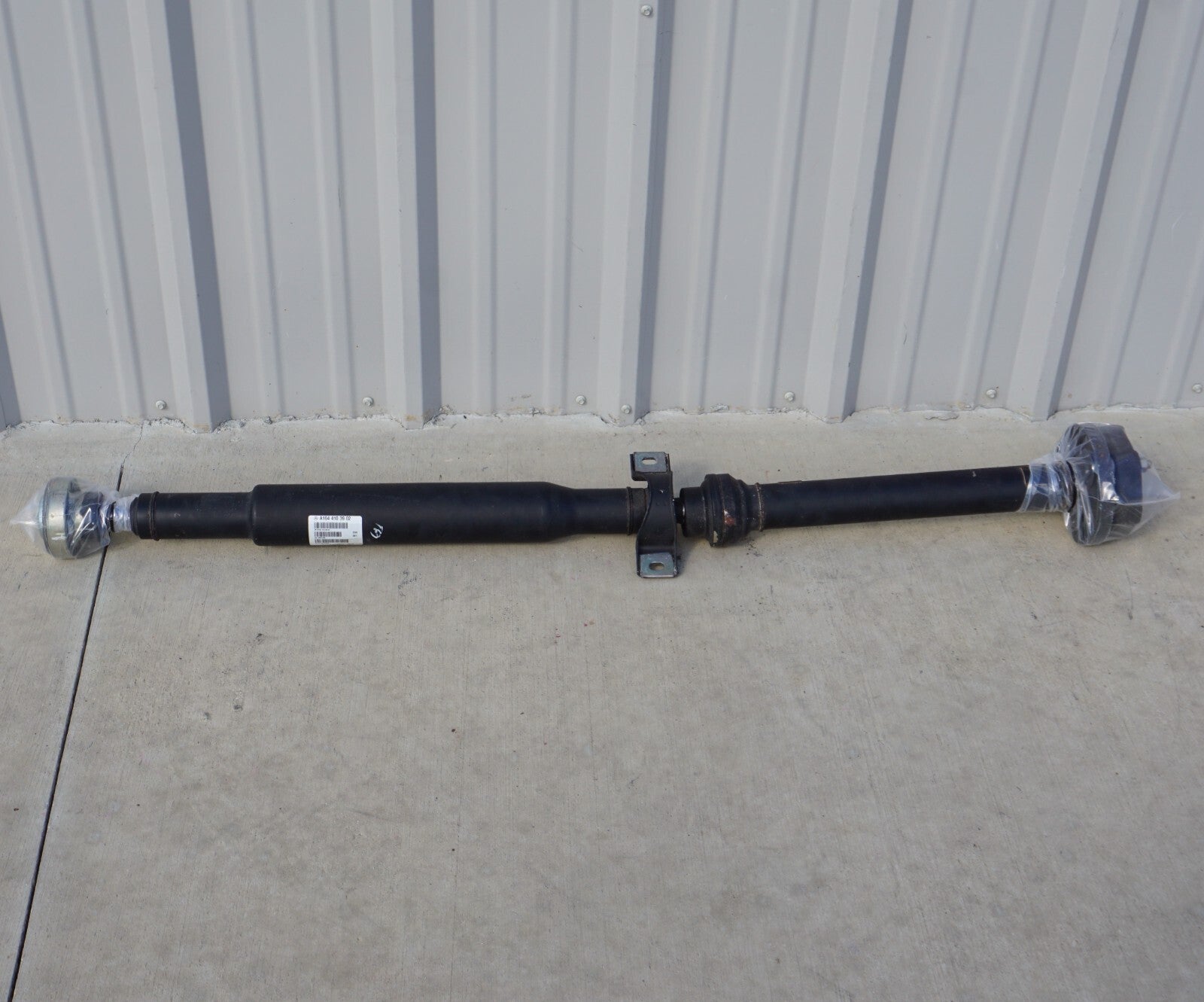 09-11 Mercedes W164 ML350 4Matic Rear Driveshaft A1644103902 OEM
