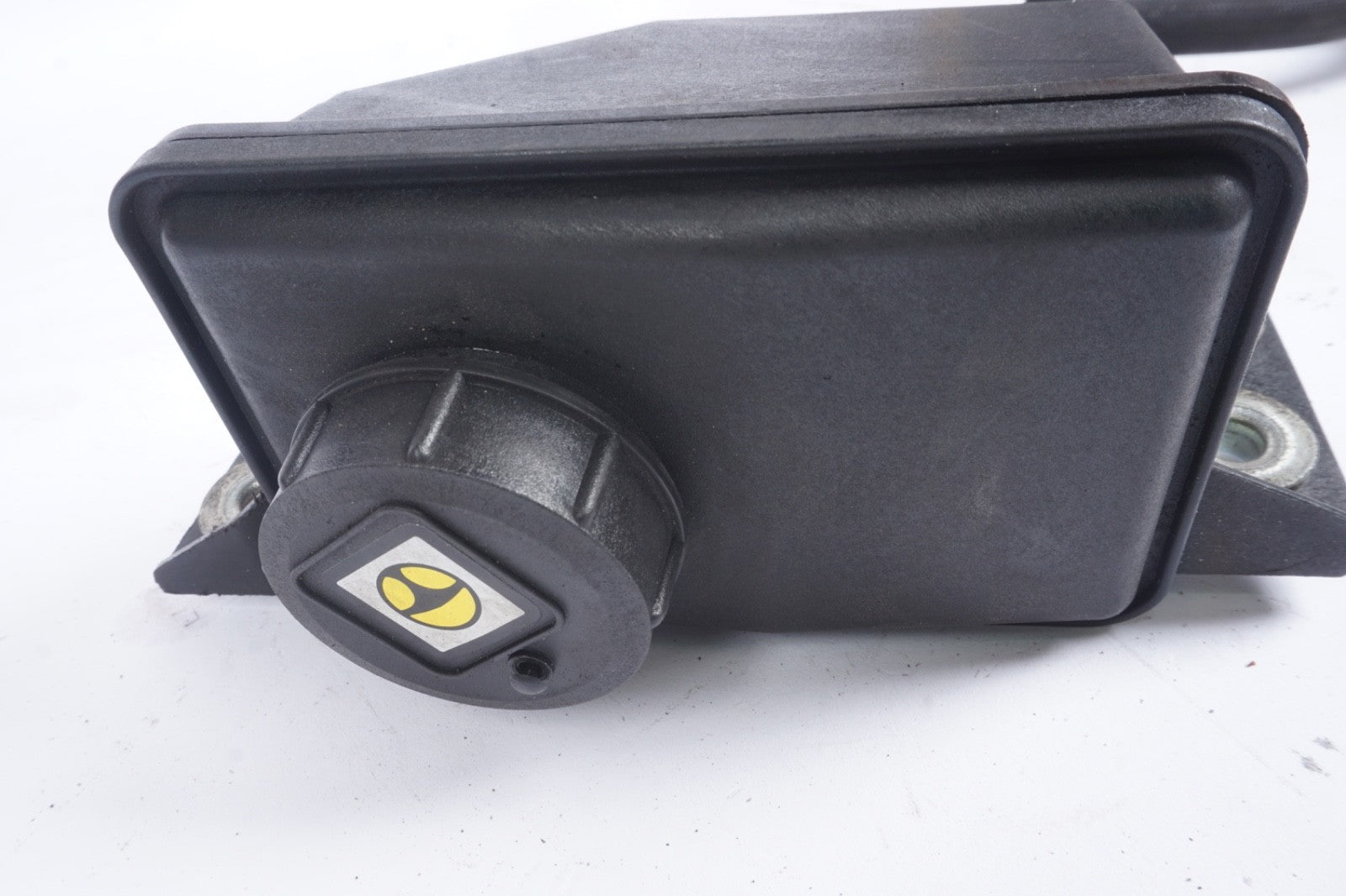 2014 - 2024 MASERATI QUATTROPORTE POWER STEERING PUMP RESERVOIR TANK BOTTLE OEM