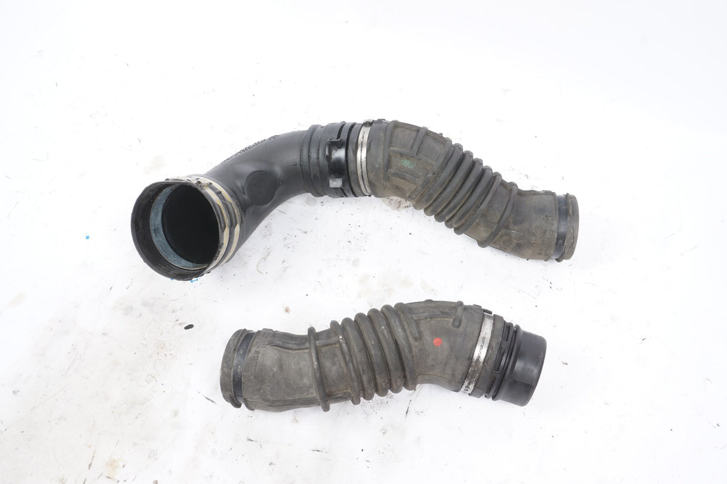 2014-2019 Maserati Ghibli 3.0L Air Intake Duct Pipe Hose Left & Right OEM 51K