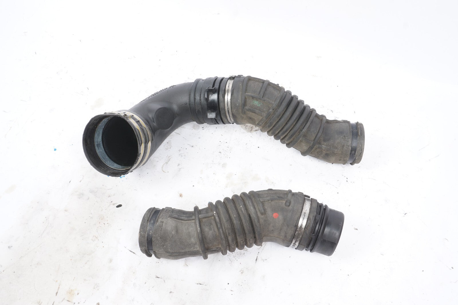 2014-2019 Maserati Ghibli 3.0L Air Intake Duct Pipe Hose Left & Right OEM 51K