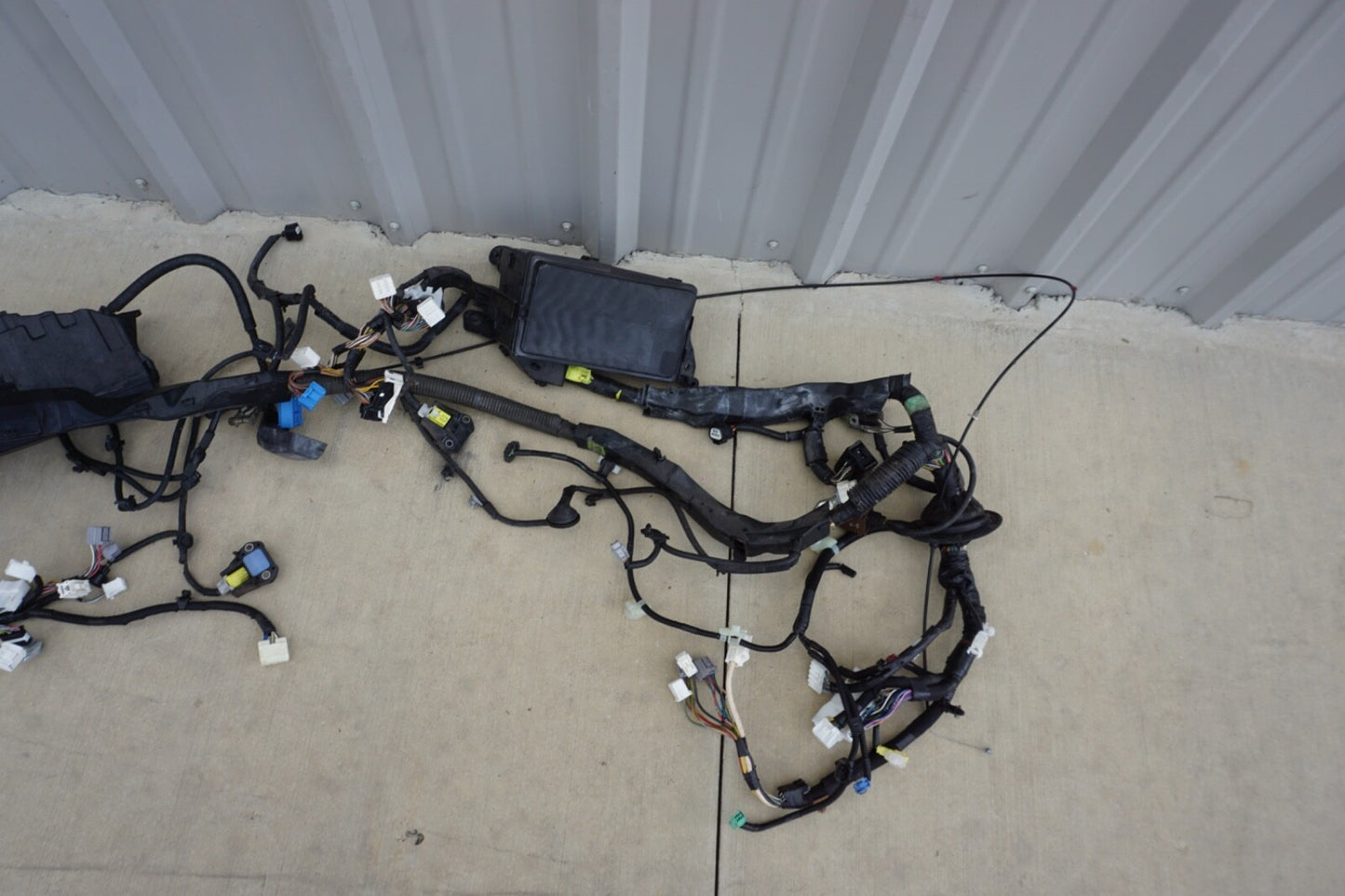 2018 - 2019 HONDA ODYSSEY ENGINE ROOM RIGHT SIDE WIRE WIRING HARNESS & FUSE BOX