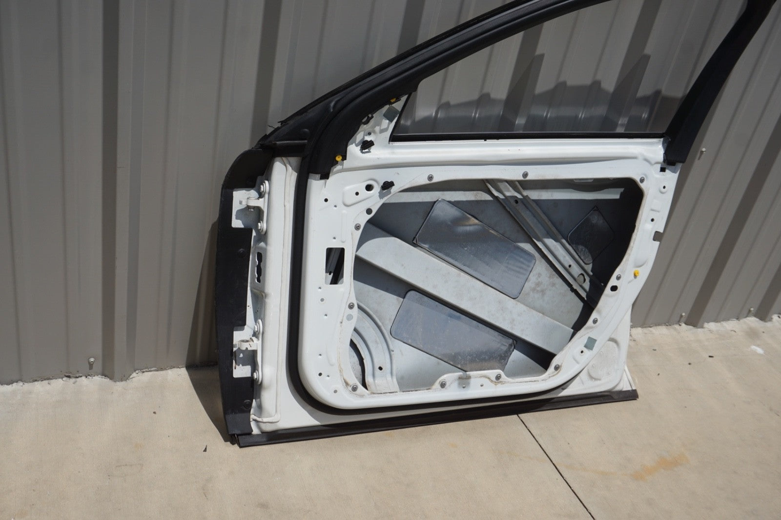 2014 - 2020 Mercedes W222 S600 S560 S550 Front Right Passenger Door Shell OEM