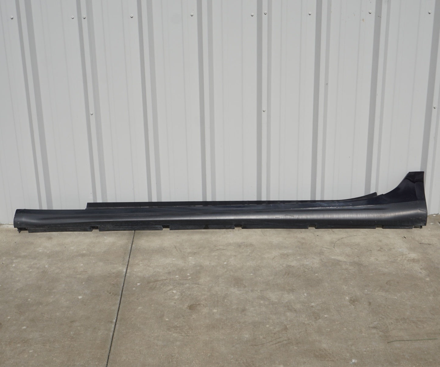 2014 - 2017 Maserati Ghibli SQ4 Left Driver Side Rocker Panel Skirt Molding Q