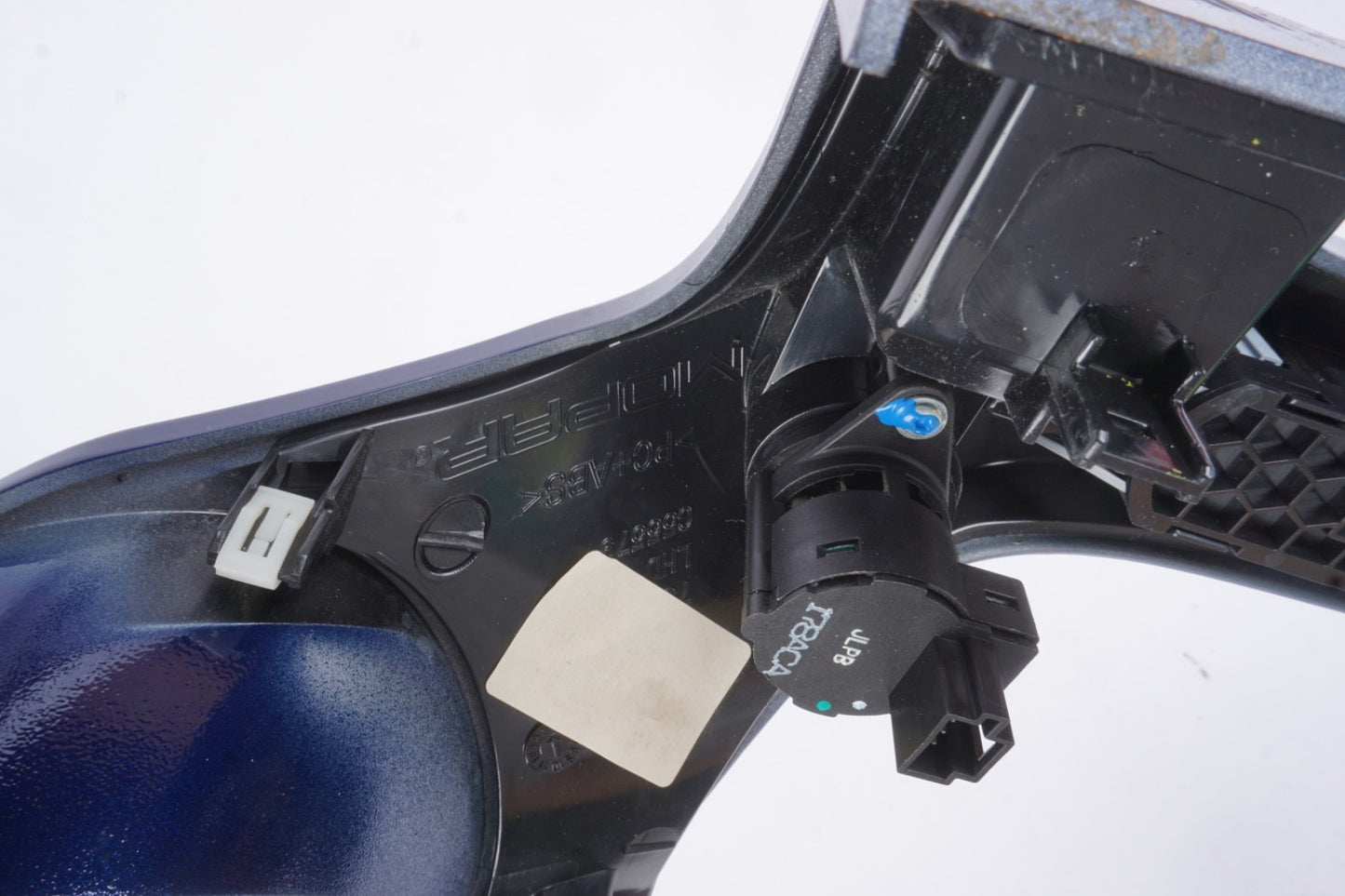 2016-18 FIAT 500X CENTER DASH TRIM BEZEL W/ HAZARD TRACTION SWITCH BLUE OEM