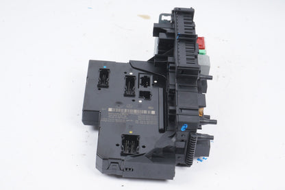 12-16 Mercedes W207 E350 E500 E63 AMG Rear SAM Fuse Relay Junction Box Assembly