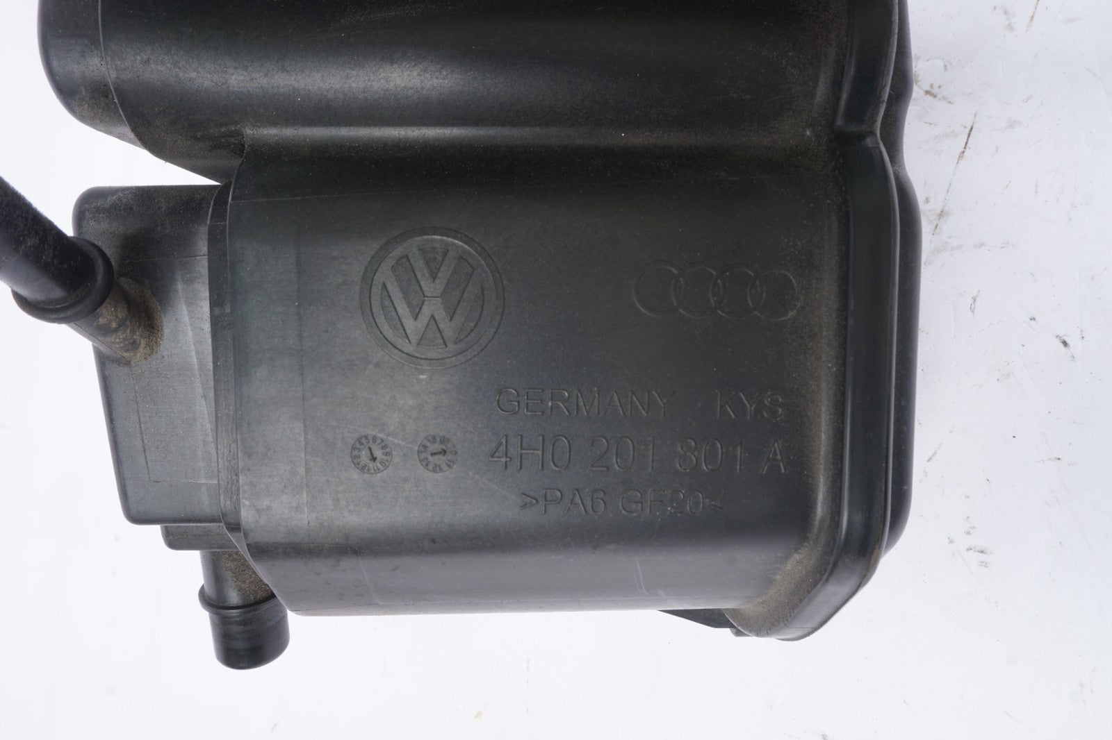 2011 - 2019 Audi A8 S8 Q7 Charcoal Filter With Leak Detection Pump OEM