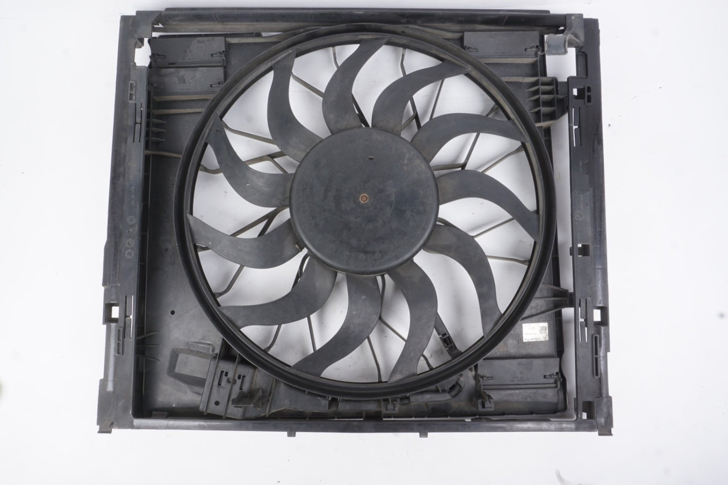 2013 - 2019 Mercedes GL350 GL450 GL550 GLE ML250 ML400 ML500 W166 Cooling Fan