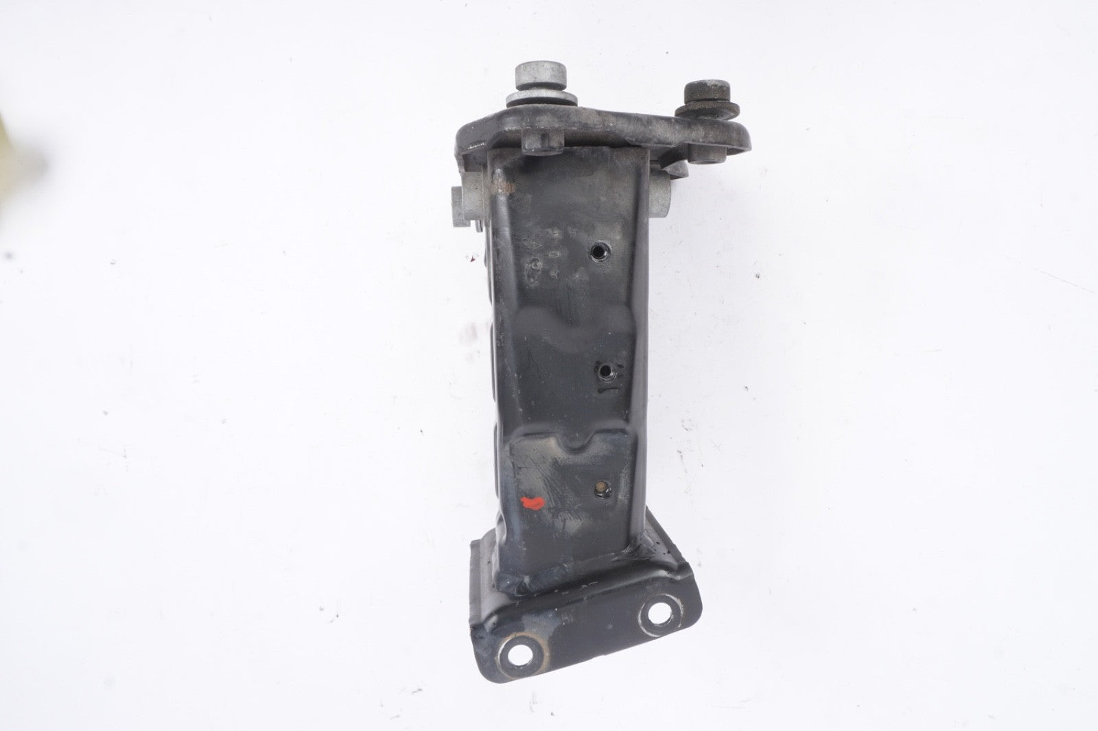 07-13 Mercedes W221 S550 Front Left Driver Side Bumper Reinforcement Bracket OEM