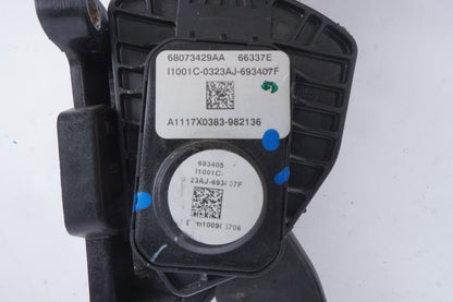 2012 - 2019 Fiat 500 Gas Pedal Accelerator 68073429AA OEM