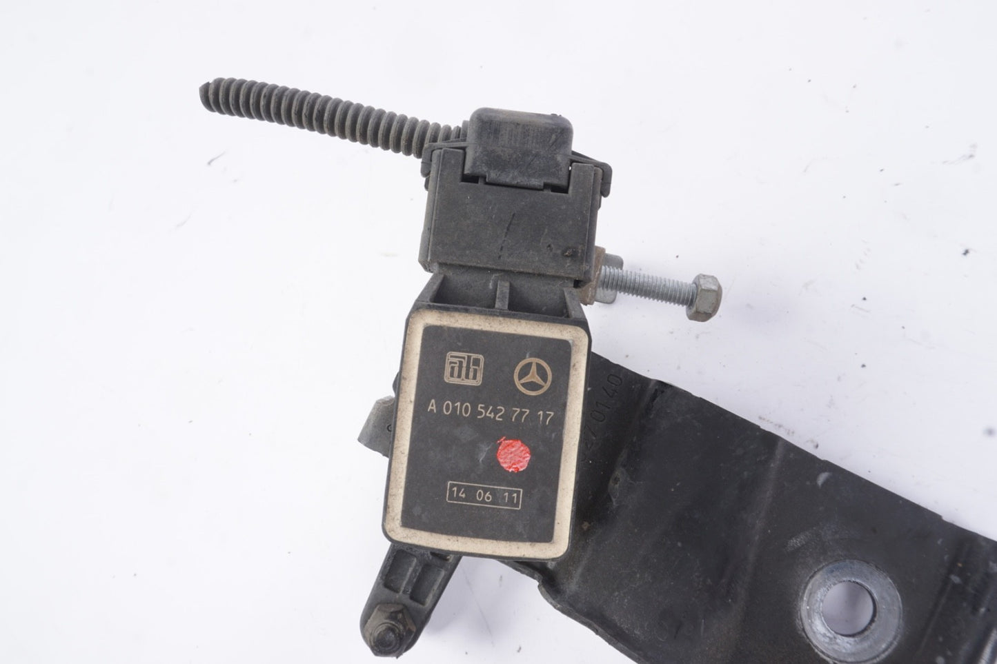 07-14 Mercedes W221 S550 CL63 Suspension Level Hight Sensor 0105427717 OEM