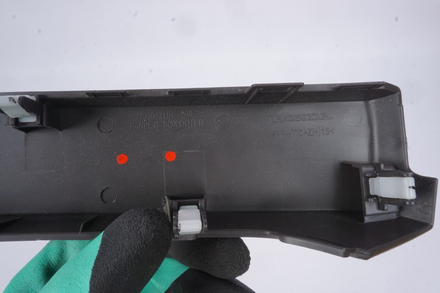 2018-2021 HONDA ODYSSEY FRONT RIGHT SIDE DASH GLOVE BOX OUTER COVER TRIM OEM