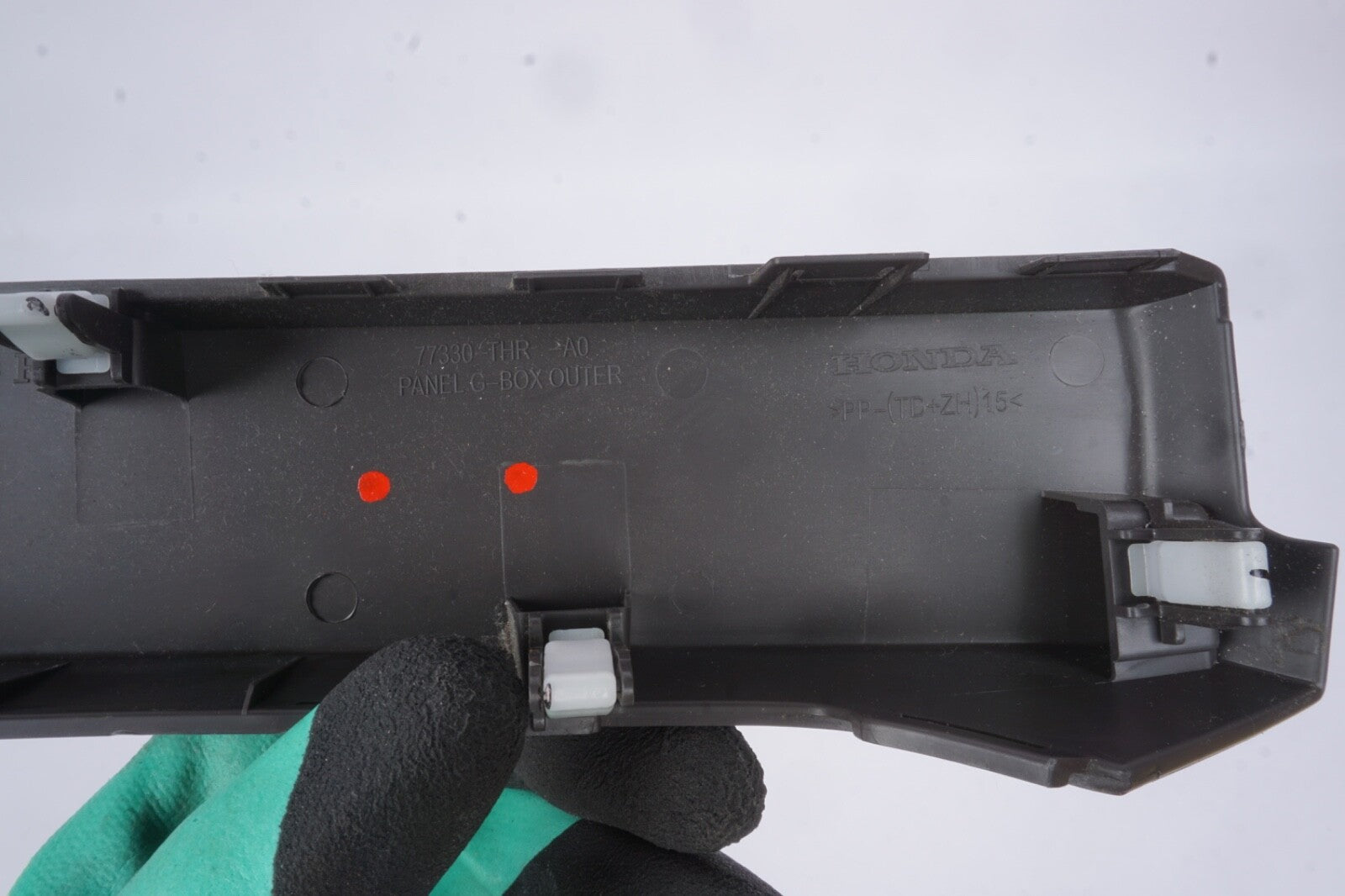 2018-2021 HONDA ODYSSEY FRONT RIGHT SIDE DASH GLOVE BOX OUTER COVER TRIM OEM