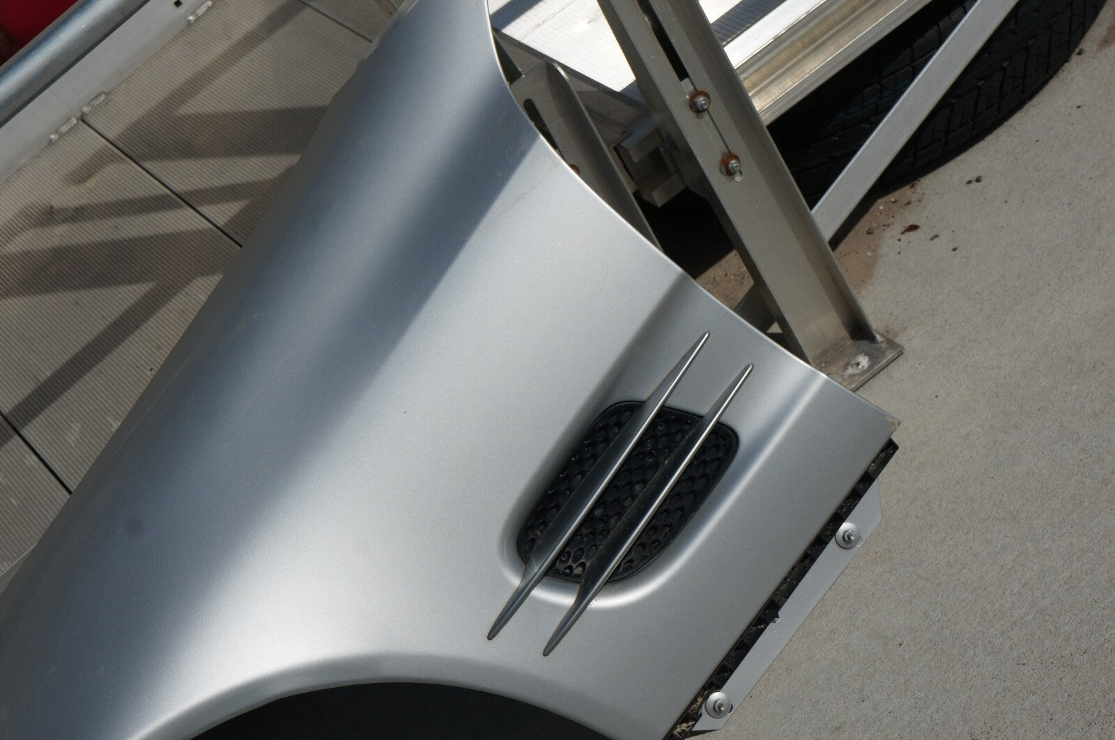 2003 - 2008 Mercedes R230 SL500 SL55 fender, left 03-08 SL500 SL600 2308800118