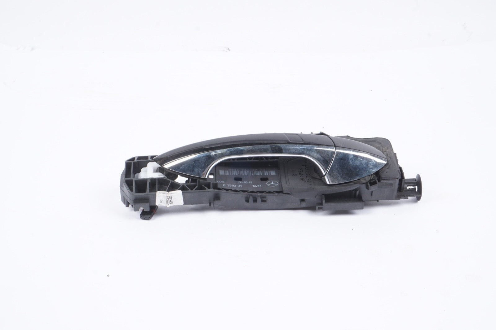 2015-2020 MERCEDES GLA250 X156 FRONT RIGHT EXTERIOR DOOR HANDLE NIGHT BLACK OEM