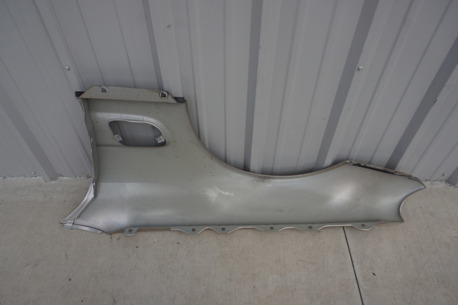 03-08 Mercedes R230 SL500 SL550 SL55 Fender Front Right Passenger Side OEM 62k