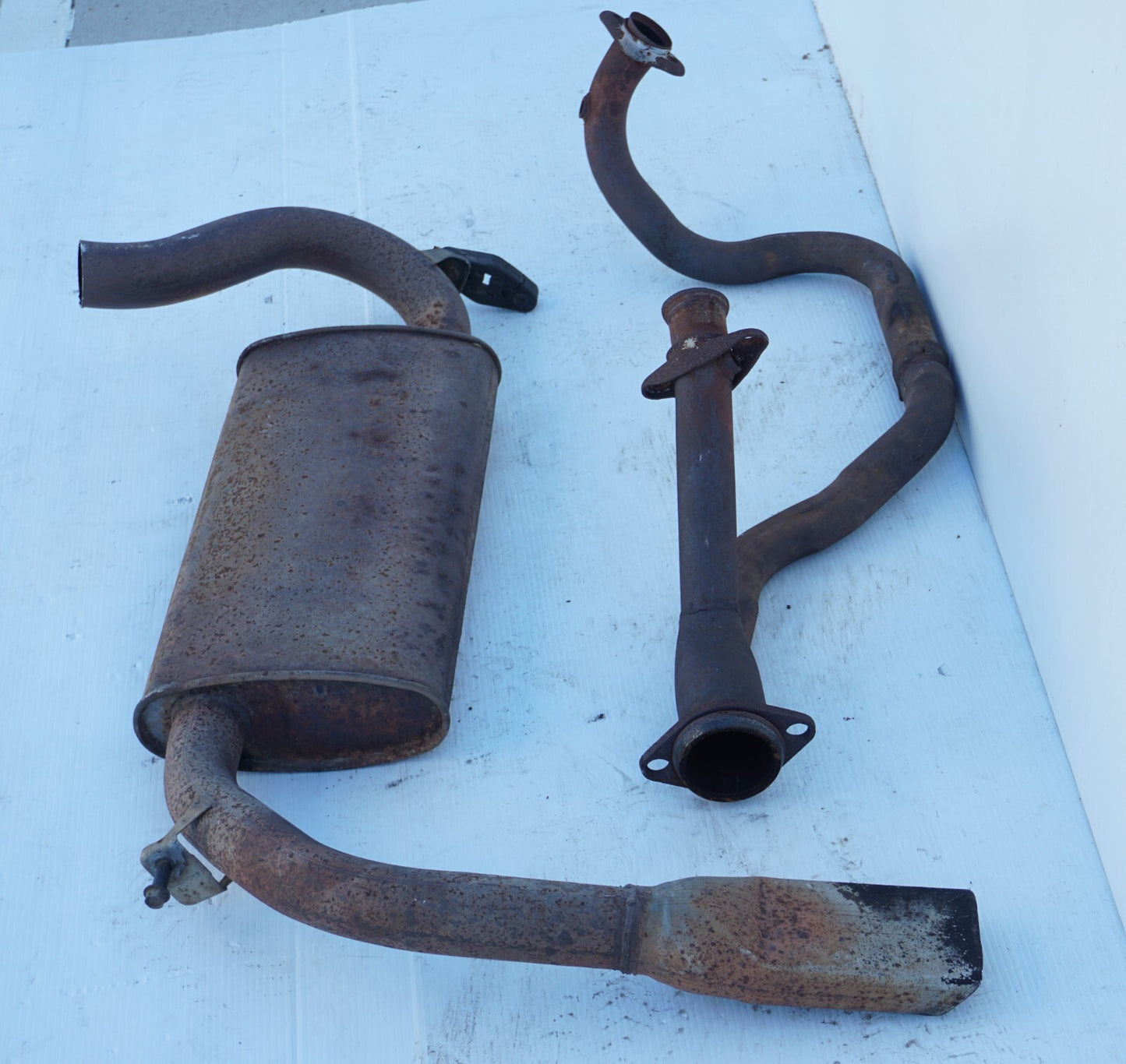 1989 - 1992 Cadillac Allante 4.5L EXHAUST PIPE & MUFLER OEM
