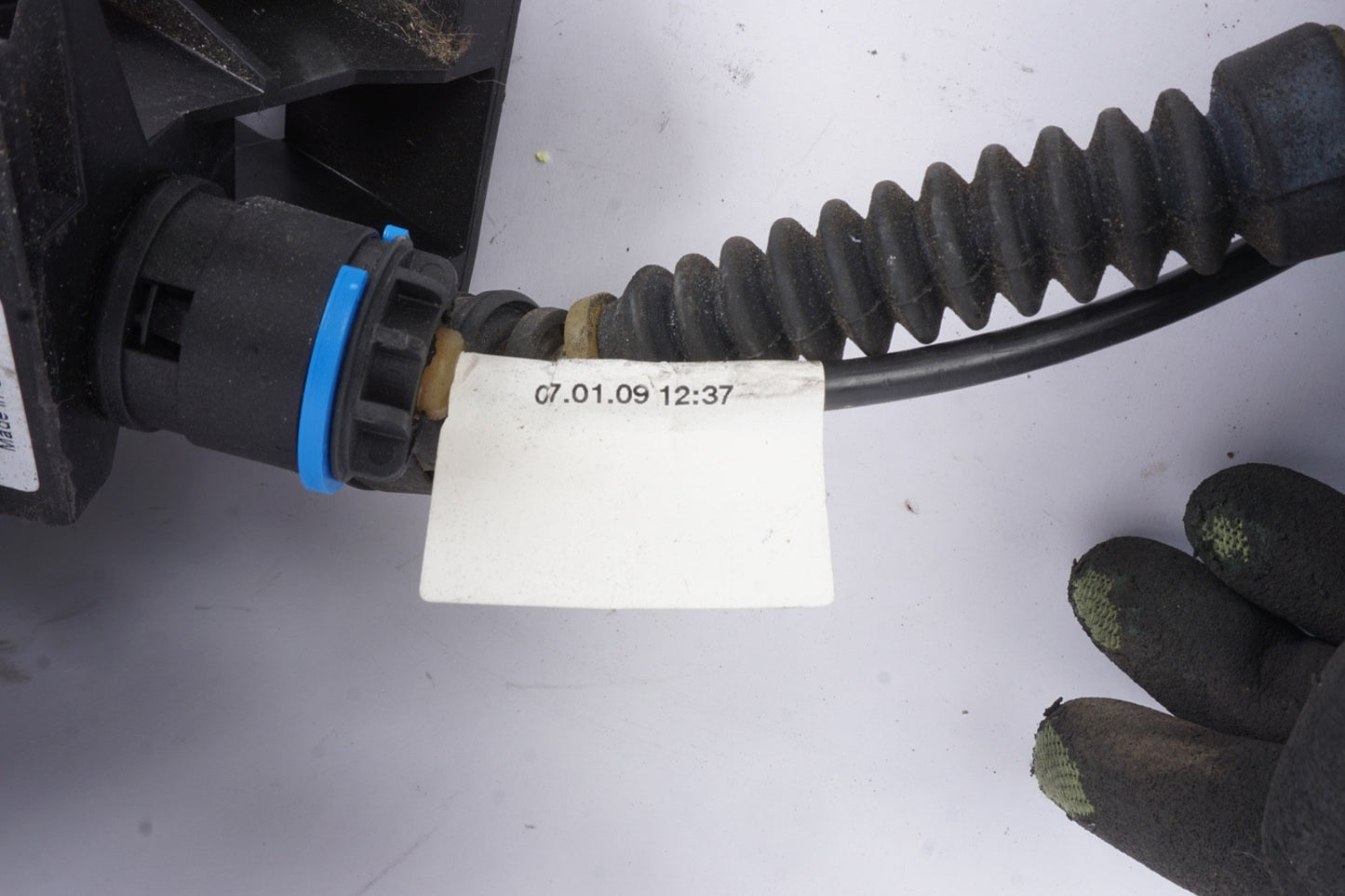 2008-2012 Volvo C70 Automatic Trans Gear Floor Shifter Lever ID 31259579 OEM