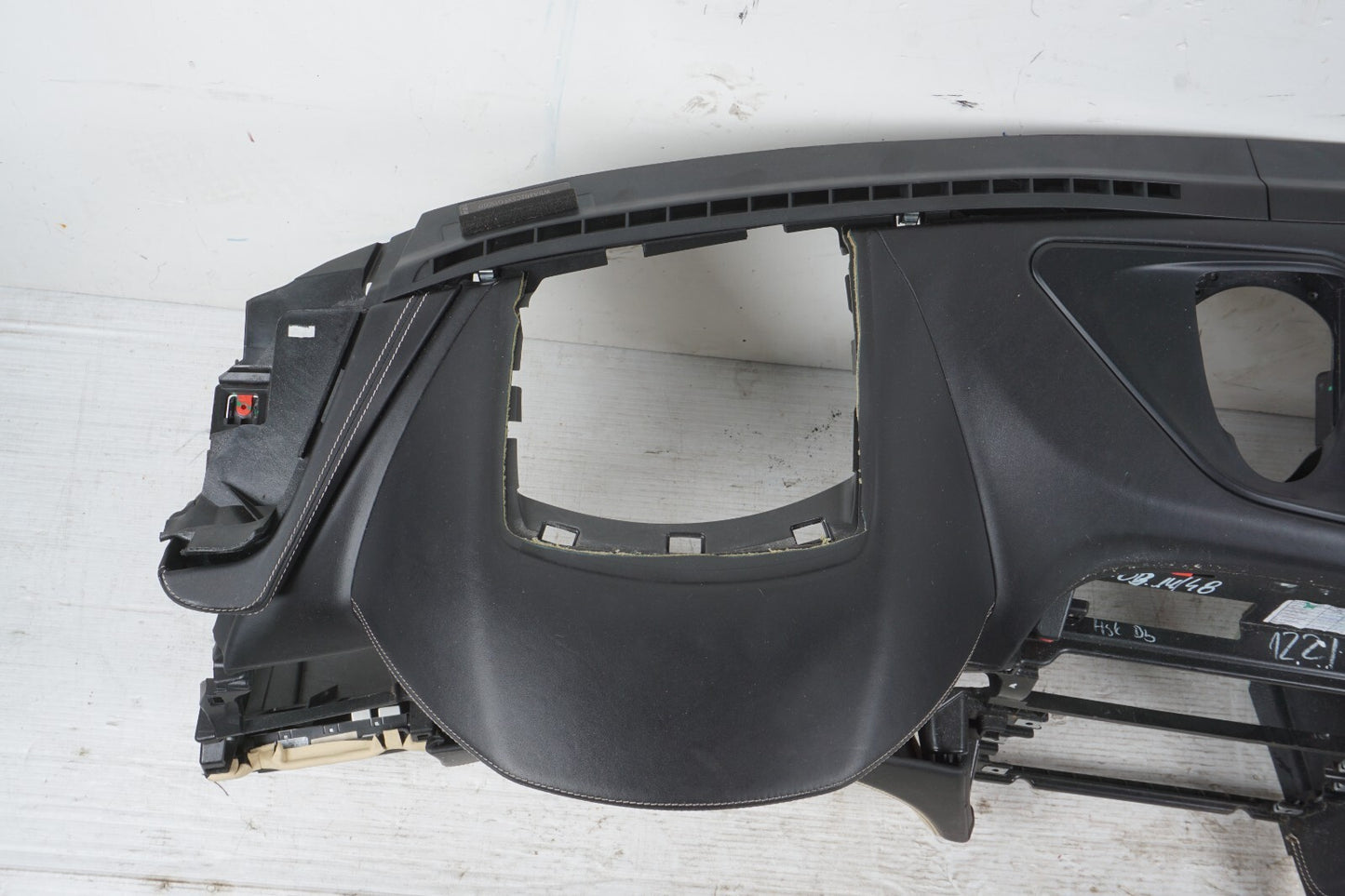 13 - 18 BMW 650i 640i F06 Dash Dashboard Panel OEM