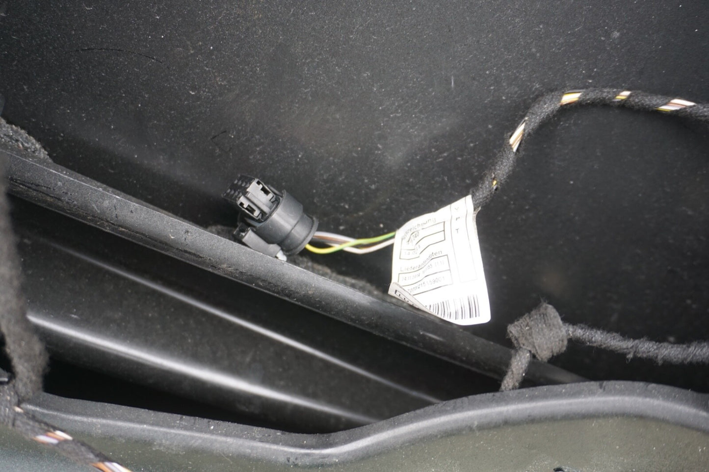 2015 2016 2017 2018 2019 2020 MINI COOPER RIGHT FRONT DOOR SHELL