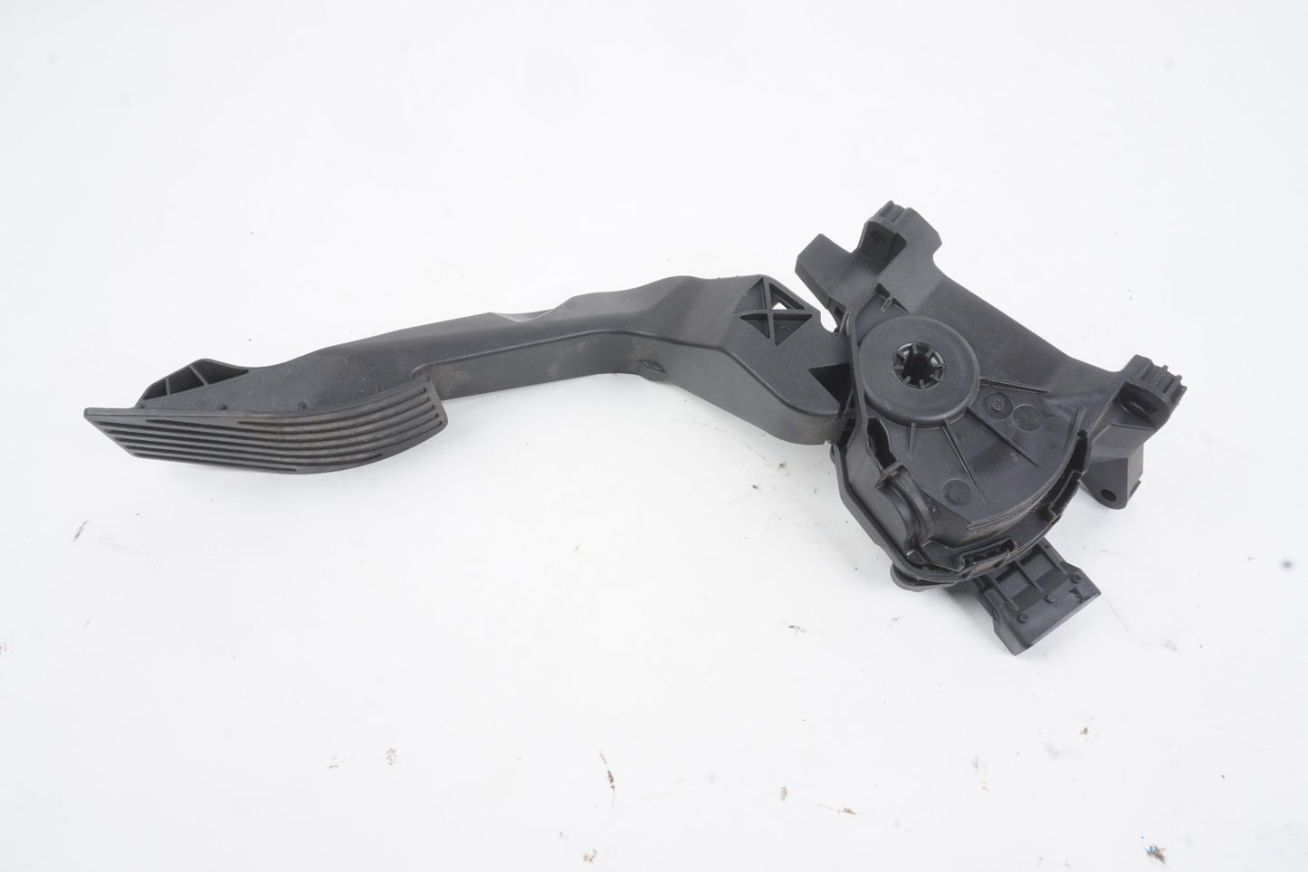 2015-2023 Jeep Renegade Gas Pedal Accelerator OEM