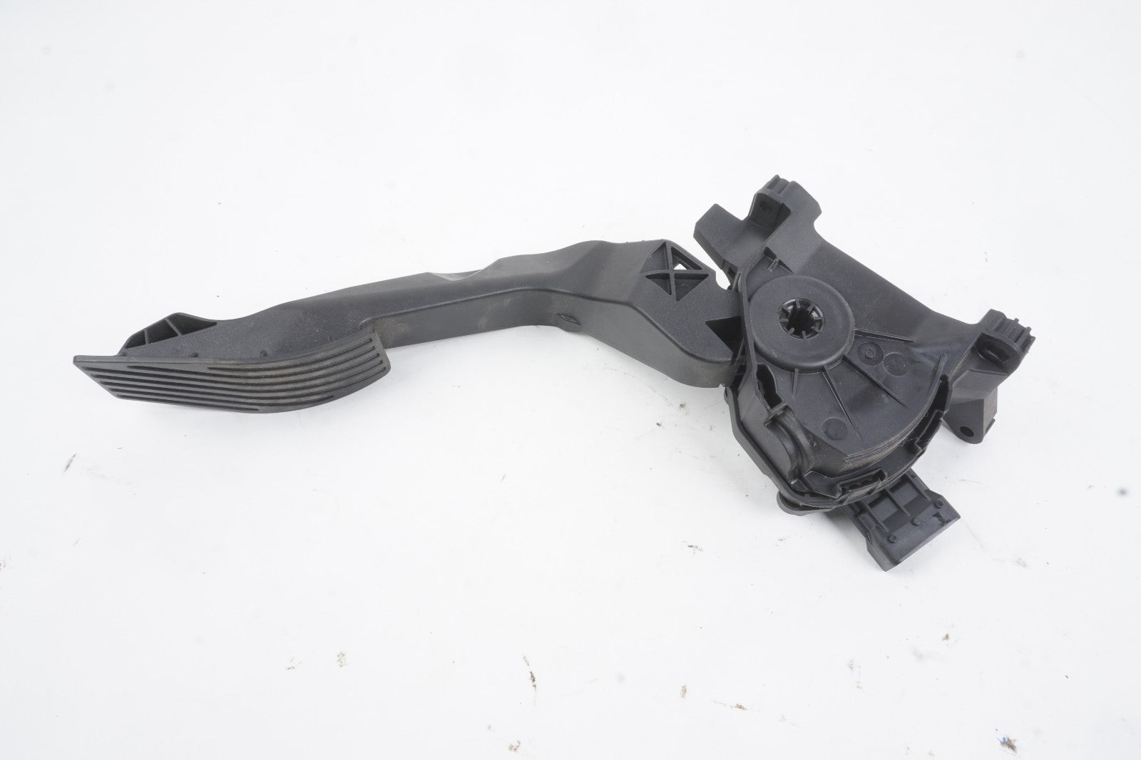 2015-2023 Jeep Renegade Gas Pedal Accelerator OEM