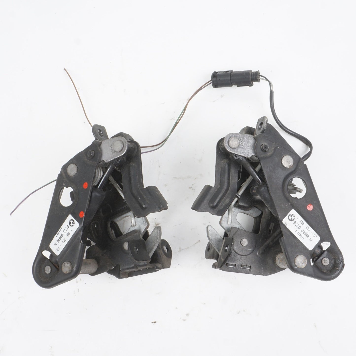 09-17 BMW F01 F06 F07 F10 F12 535I 550I 650I 750I LEFT RIGHT HOOD LOCK LATCH SET