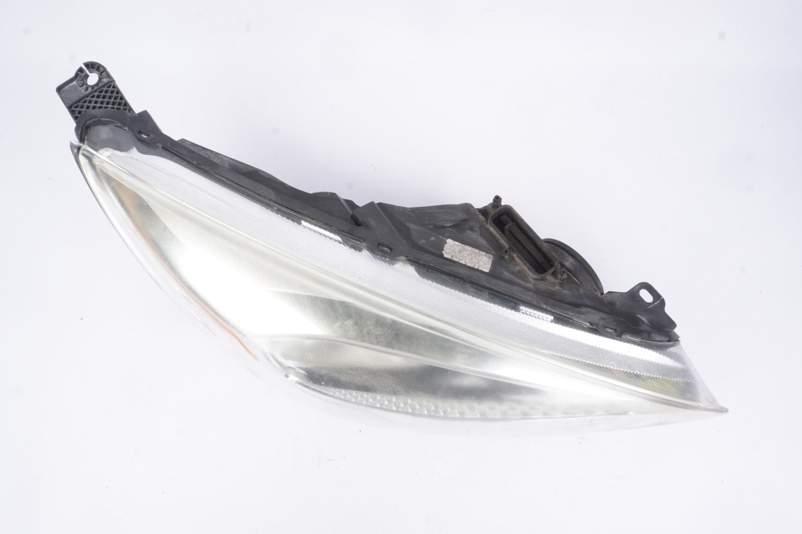 2015 2016 2017 2018 Ford Focus Headlight Right Side Halogen OEM