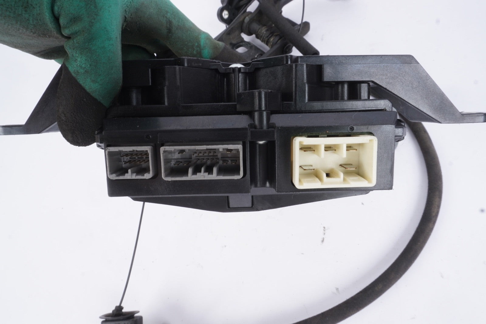 2011 - 2017 Honda Odyssey Rear Right Power Sliding Door Motor OEM