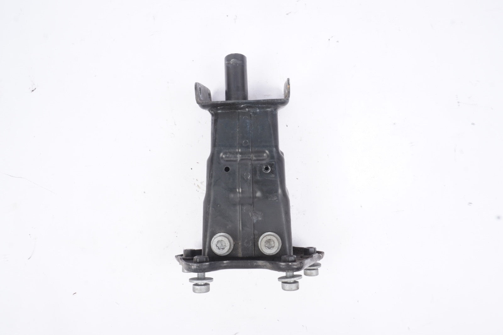 07-13 Mercedes W221 S550 Front Right Side Bumper Reinforcement Bracket OEM