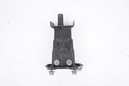 07-13 Mercedes W221 S550 Front Right Side Bumper Reinforcement Bracket OEM