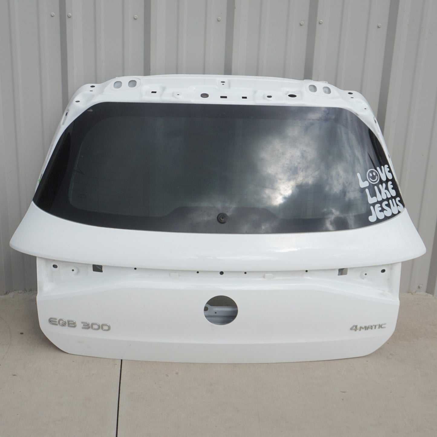 2022 - 2025 MERCEDES EQB300 X243 TAIL GATE TAILGATE TRUNK LID HATCH WHITE