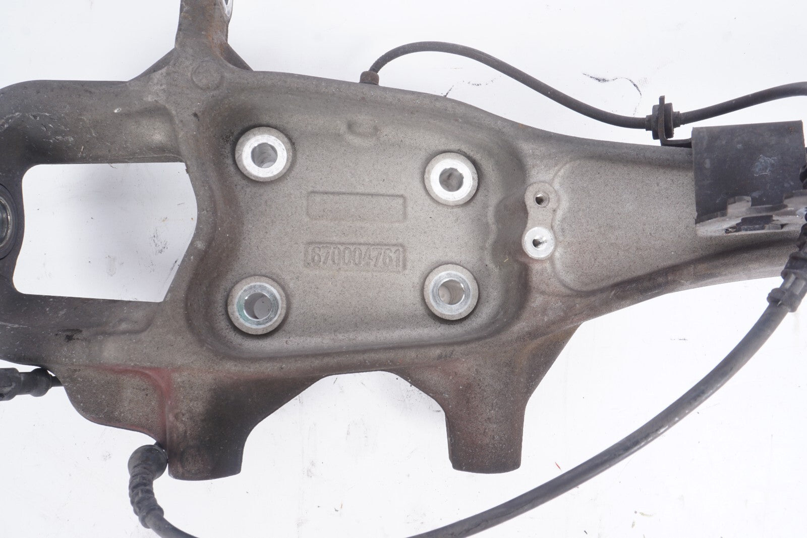 2014 - 2022 Maserati Ghibli Front Left Driver Knuckle Spindle Hub OEM