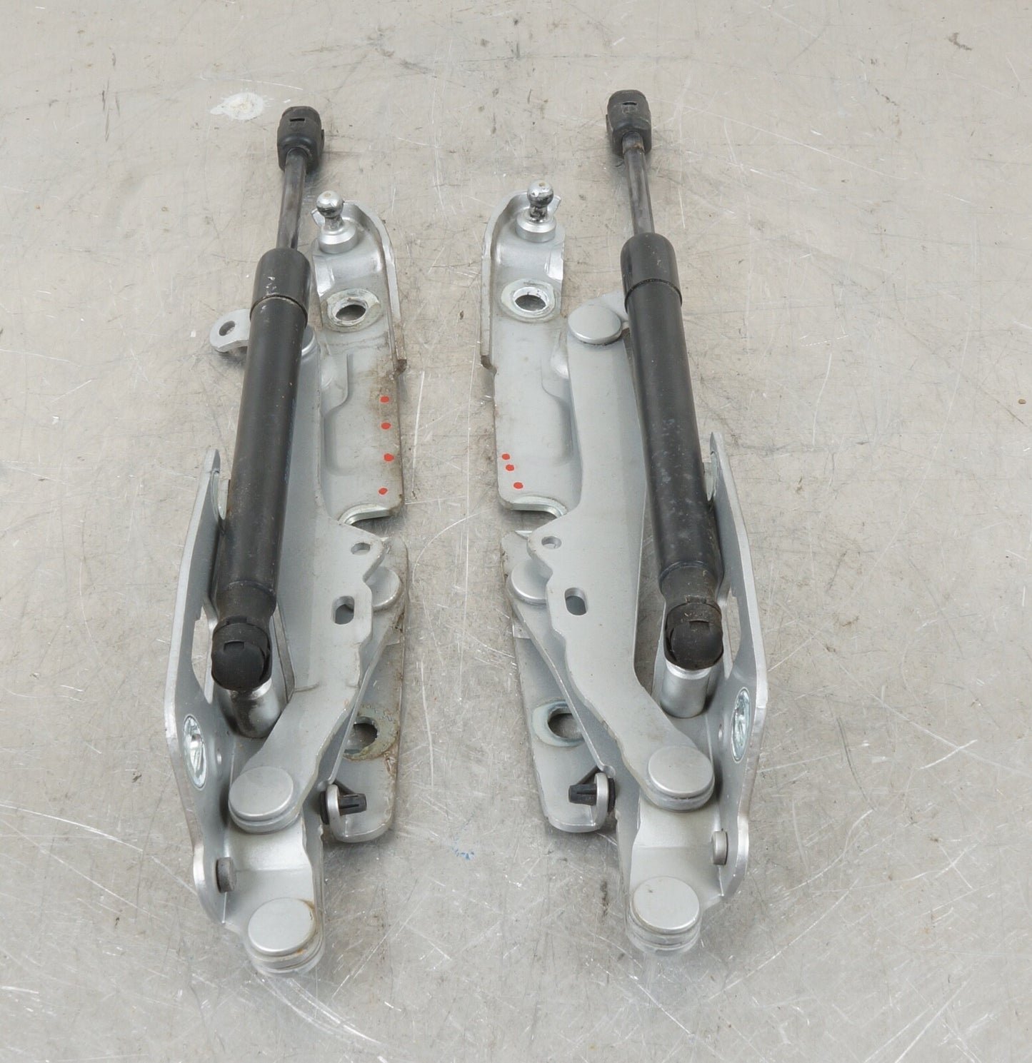 05-11 AUDI C6 A6 S6 SEDAN REAR LEFT RIGHT TRUNK HINGE SUPPORT SHOCKS