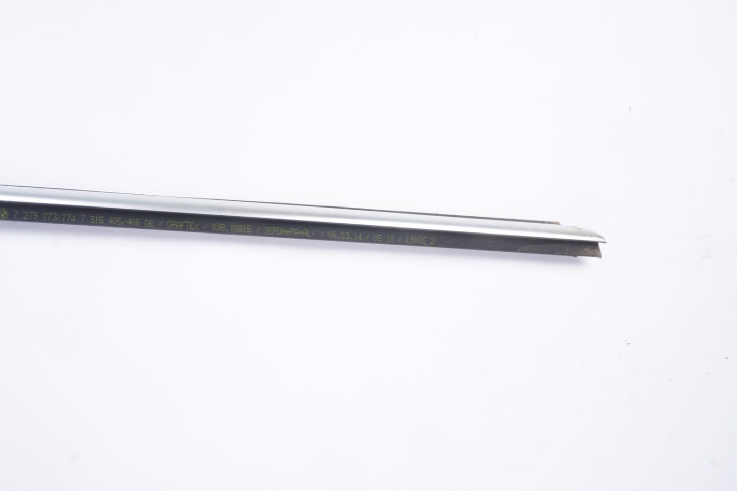 2014-2020 BMW 4728i 430I 435i FRONT RIGHT PASSENGER DOOR WINDOW BELT MOLDING OEM