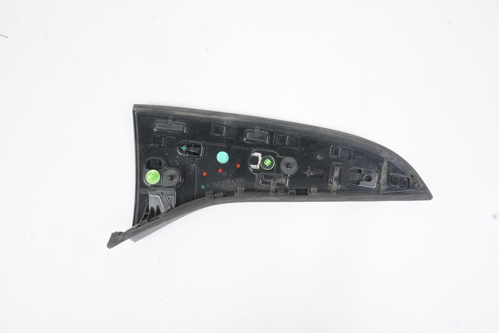 2020 - 2025 MERCEDES GLB250 LIFTGATE TAILGATE SPOILER LEFT SIDE WINGLET MOLDING
